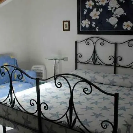 Villa Fox E Sali-monte Agumu Sleeps 4 Pool Air Con