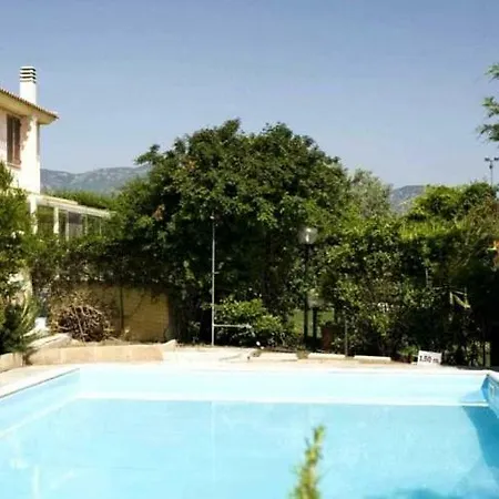 Fox E Sali-monte Agumu Sleeps 4 Pool Air Con Villa *