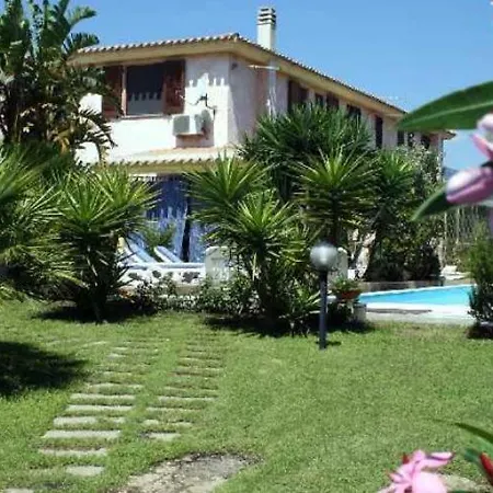 Fox E Sali-monte Agumu Sleeps 4 Pool Air Con * Fox E Sali-monte Agumu